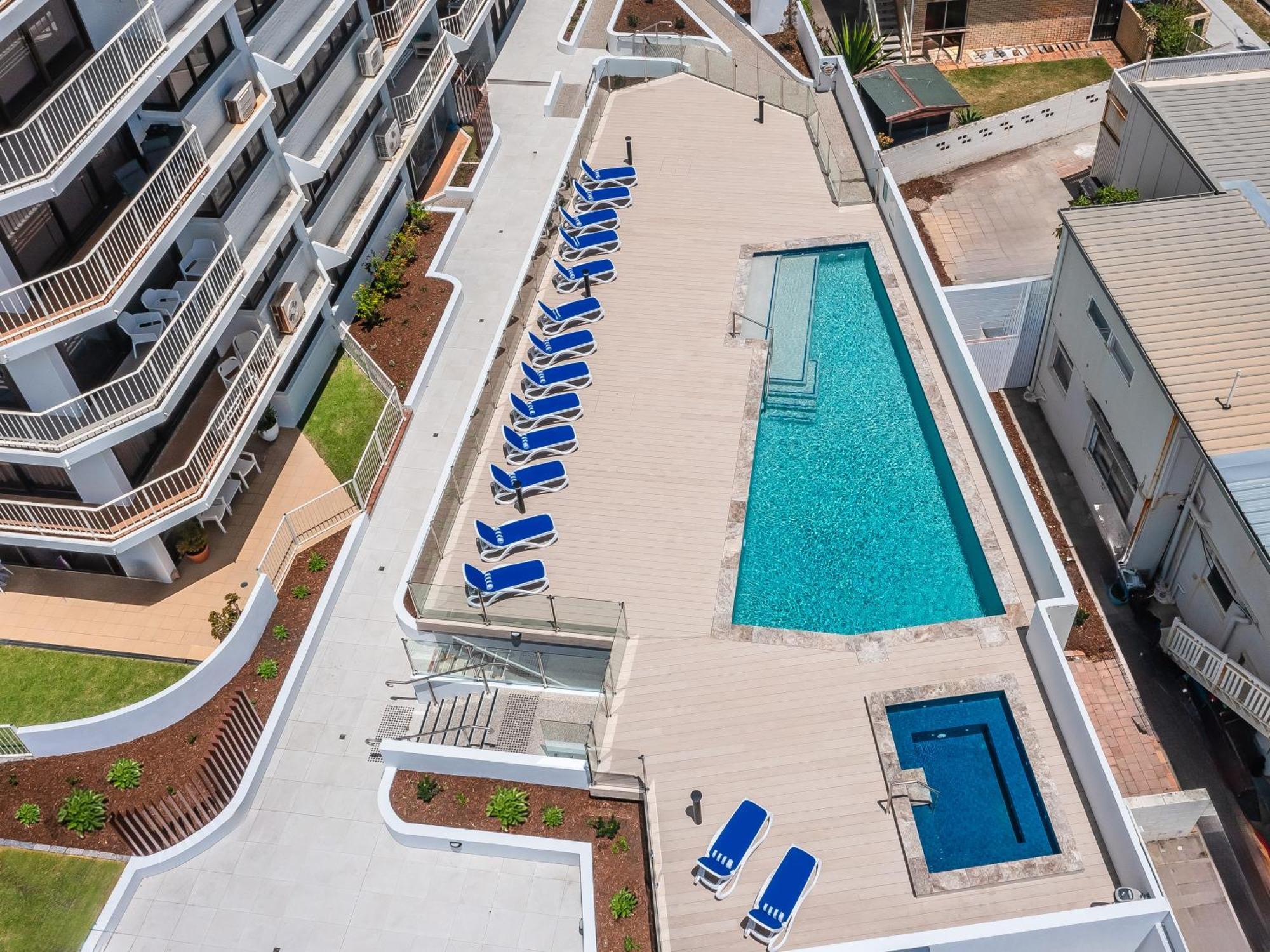 Breakers North Absolute Beachfront Apartments - Official Χρυσή Ακτή Εξωτερικό φωτογραφία