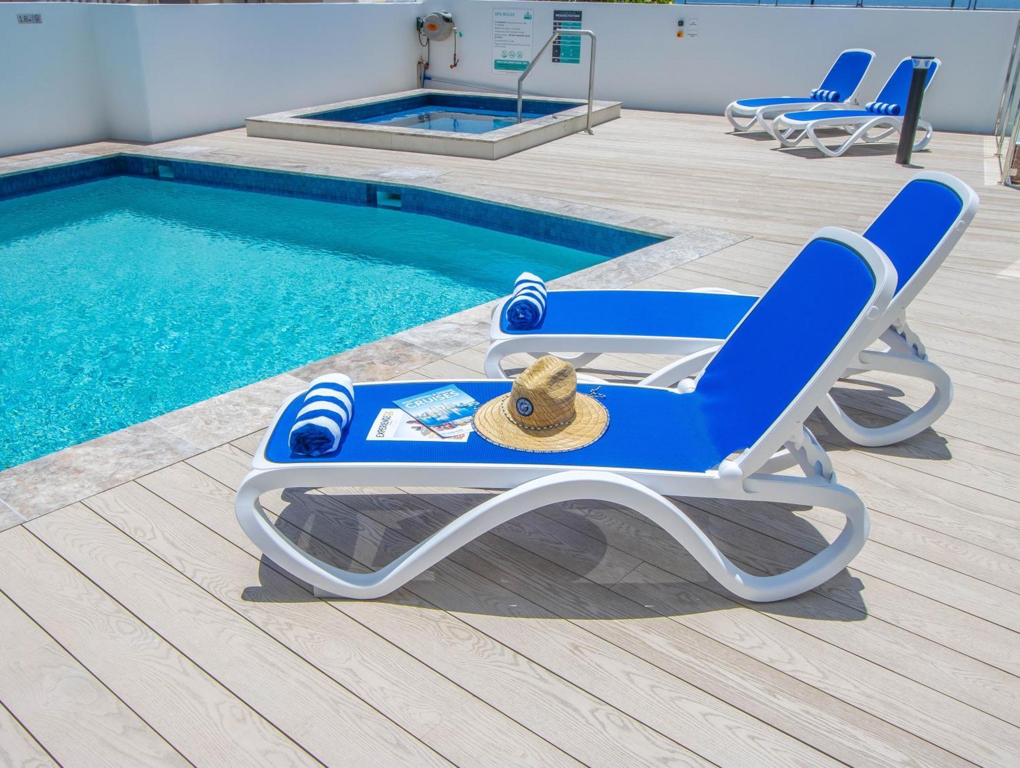 Breakers North Absolute Beachfront Apartments - Official Χρυσή Ακτή Εξωτερικό φωτογραφία