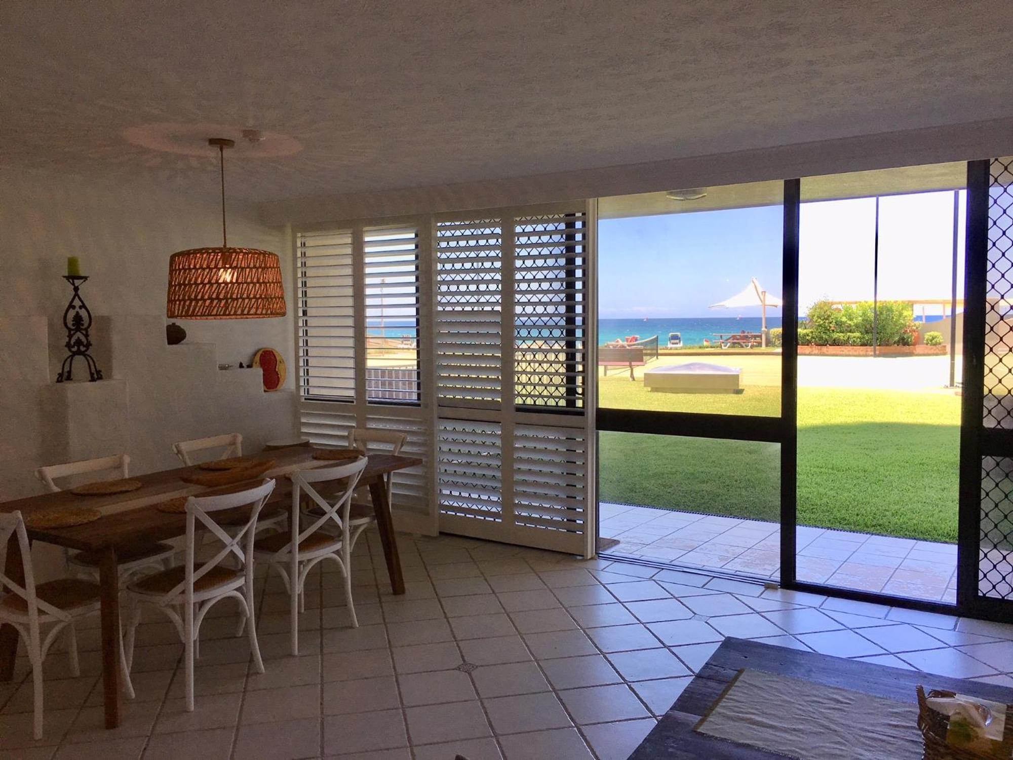 Breakers North Absolute Beachfront Apartments - Official Χρυσή Ακτή Εξωτερικό φωτογραφία